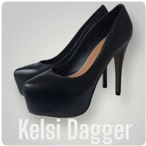 Kelsi Dagger Black Heels